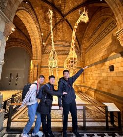 LINE_ALBUM_Day 10 - 300424_240521_1